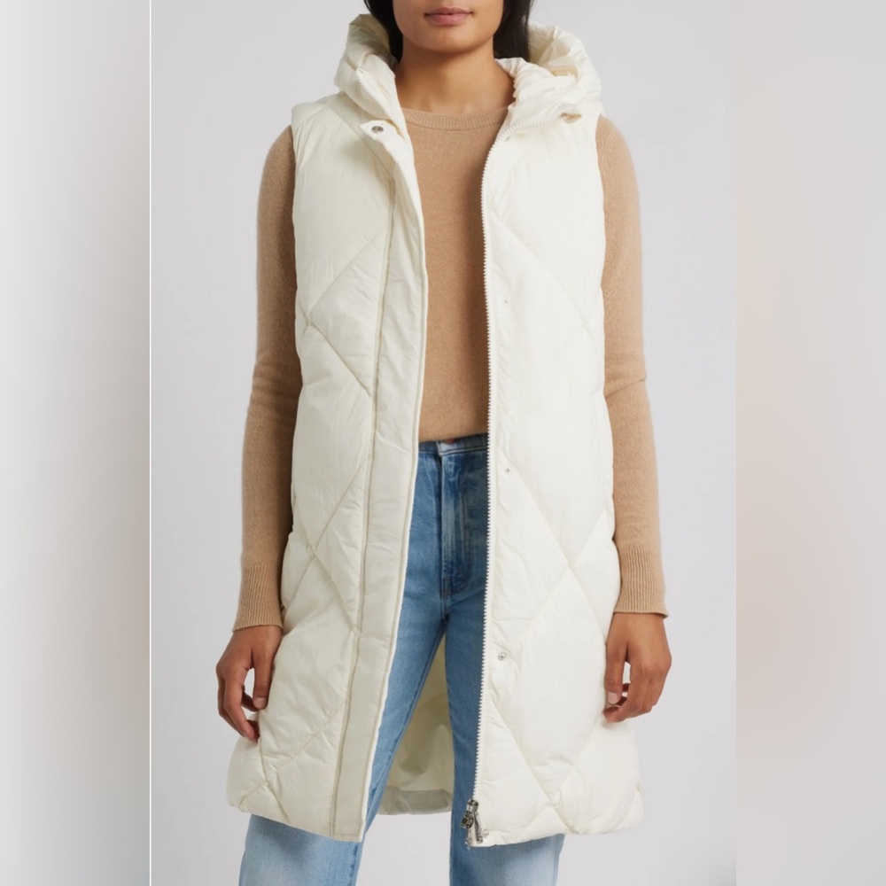 Quilted Hooded Puffer Vest